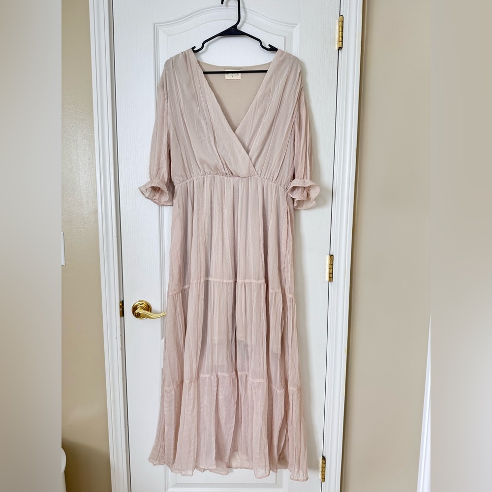 Women’s Taupe Maxi Dress - Elegant Tiered V-Neck - Picture 5 of 5